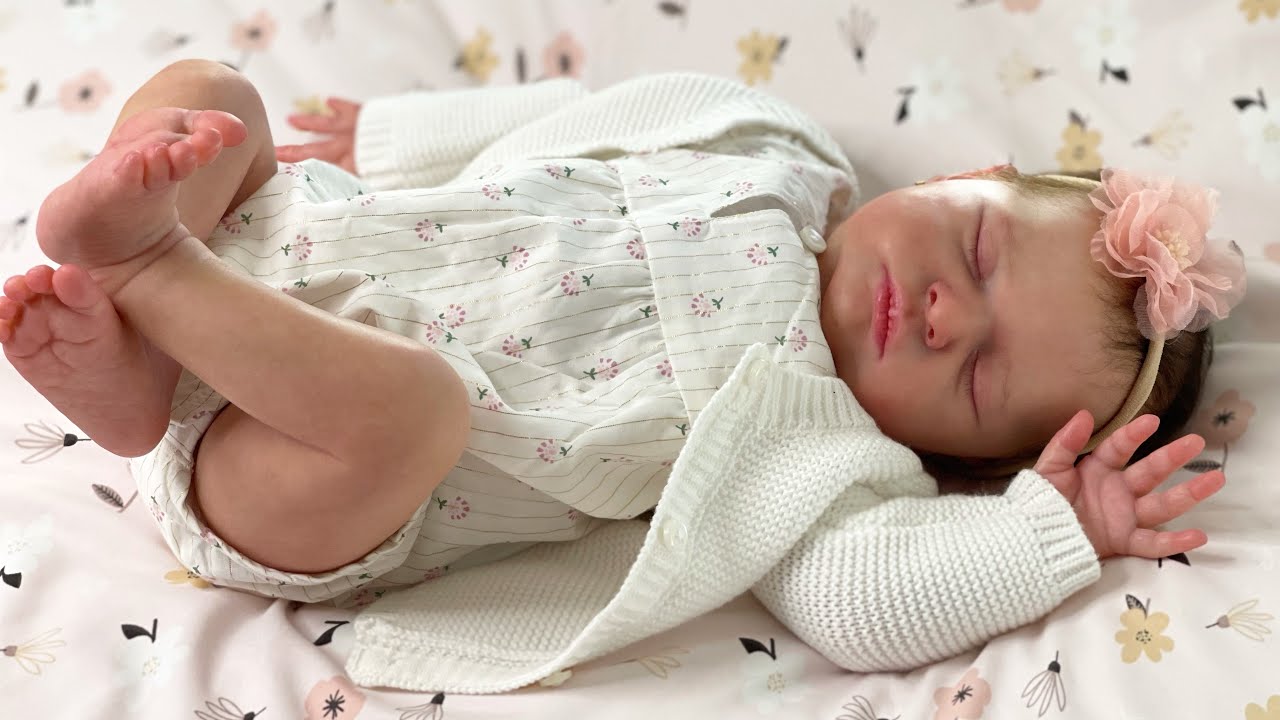 ****Reborn Box Opening Laura by Bonnie Brown---Belirababy Reborn***