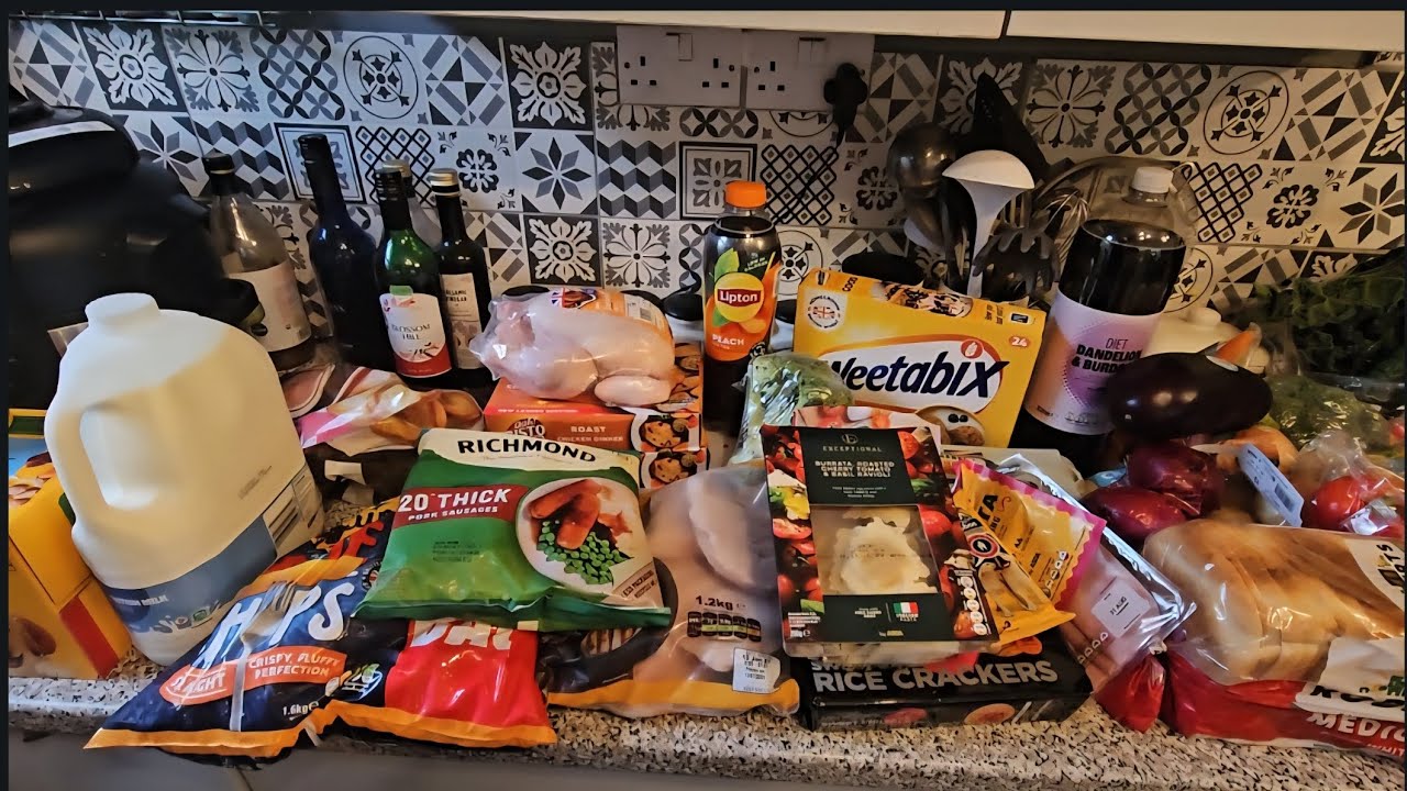 ASDA WEEKLY FOOD SHOP FOR FAMILY OF 3 & ABEL & COLE VEG BOX