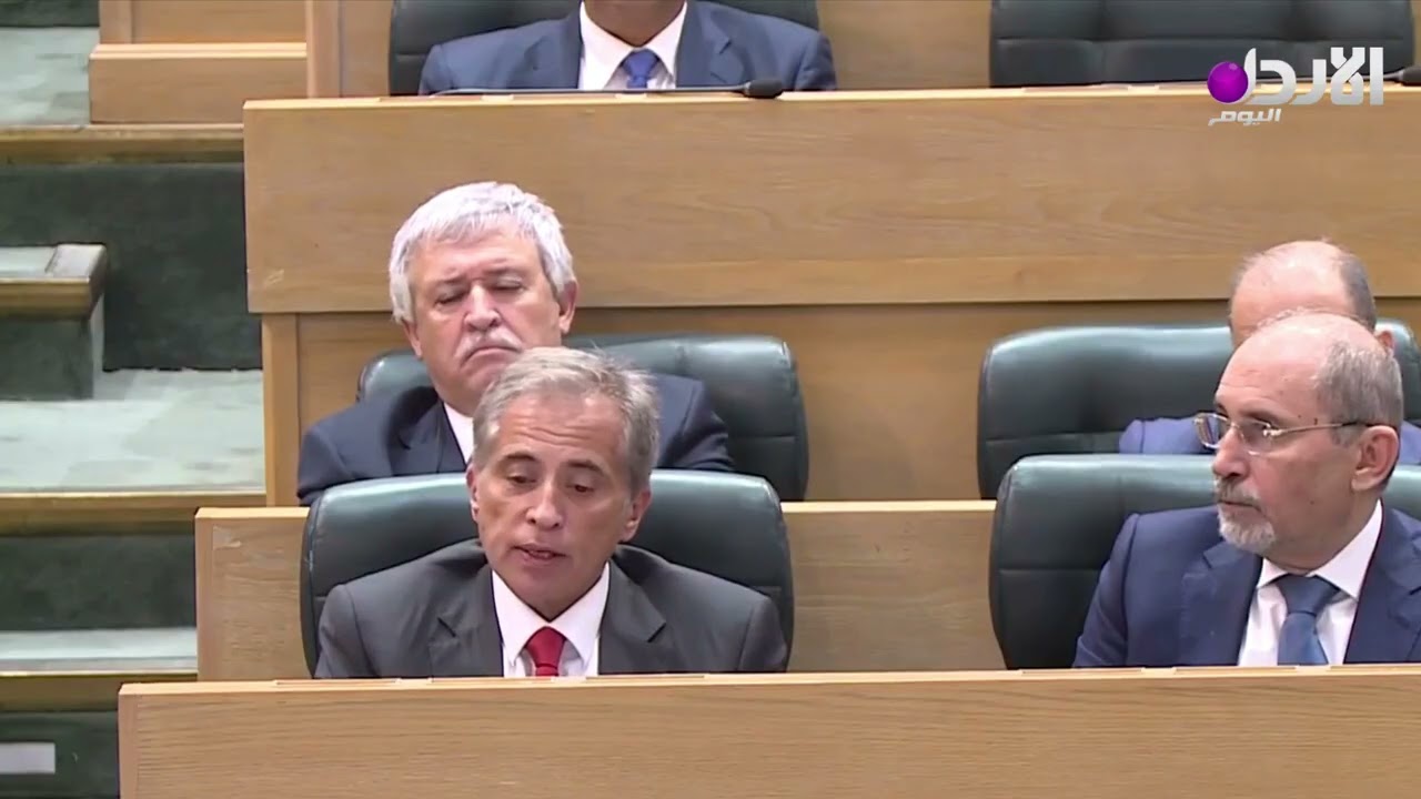 رئيس الوزراء:  مخزون المملكة من المواد الأساسية والمشتقات النفطية آمن
