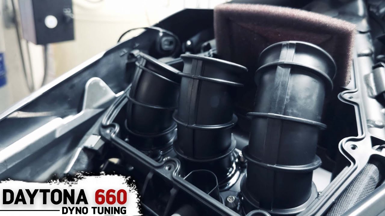 Installed MWR Filter and Velocity Stacks to Triumph Daytona 660! #daytona660