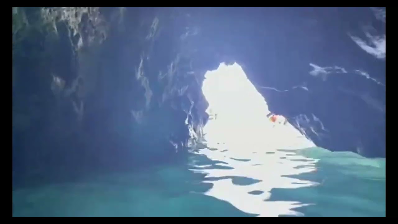 0350YT 10325 VideoPlavnik Plava &scaron;pilja Island Plavnik Croatia 2023.