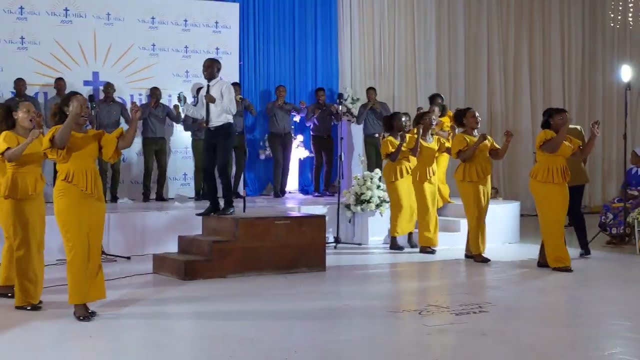 Kwaya ya Mt. Aloyce Gonzaga Mabibo walivyowashangaza watu katika Tamasha la Mkatoliki | Ni shangwe.