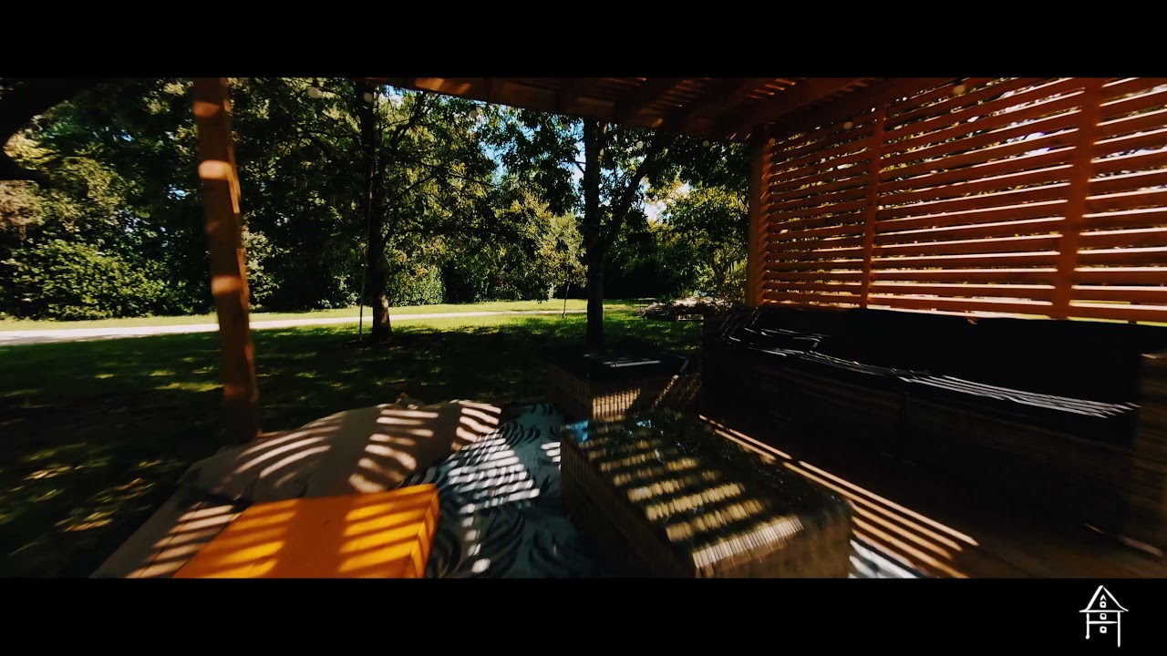 M&eacute;tairie du Pigeonnier g&icirc;te location piscine et spa atypique