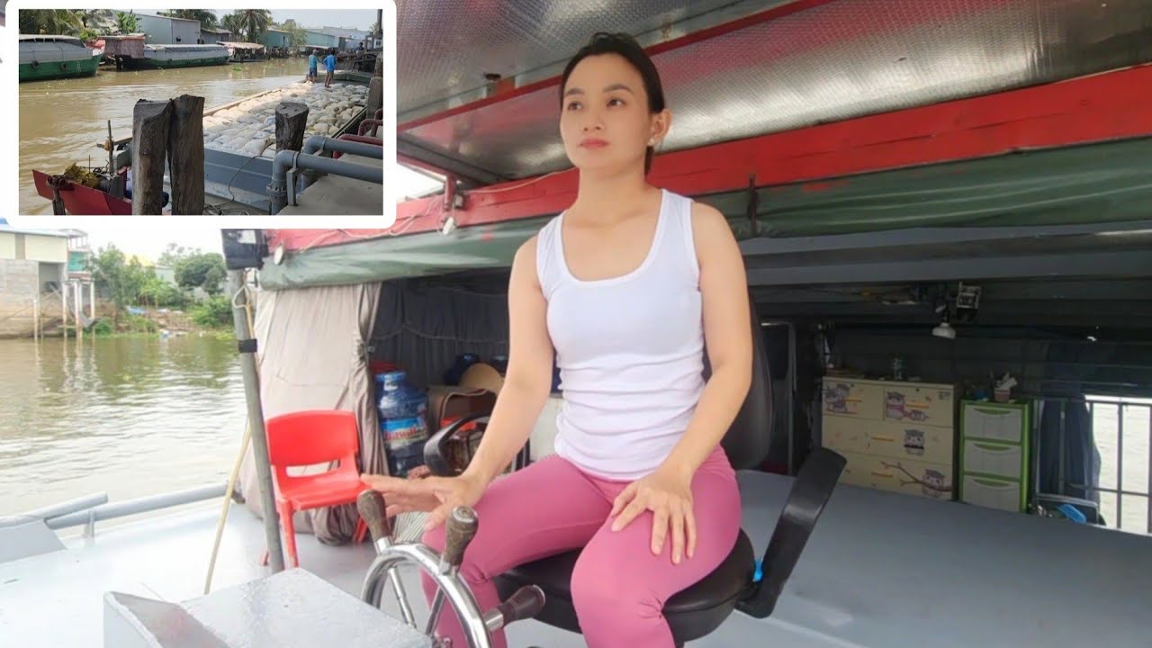 Theo chân Nàng Hai đi nhận và kiểm chuyến gạo