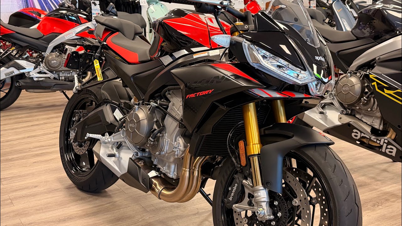 Aprilia Tuono 660 Factory- Showroom Walkaround, Öhlins Equipped Italian Naked Bike