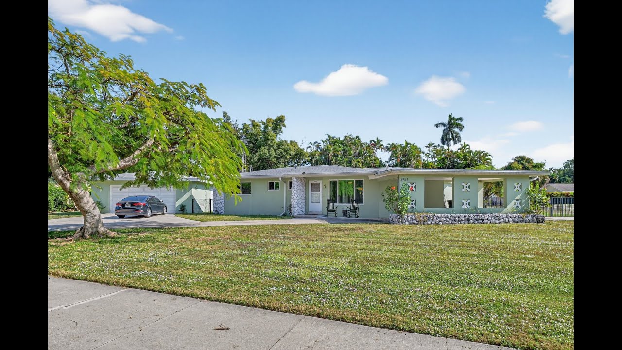 2741 McGregor Blvd Fort Myers, FL | ColdwellBankerHomes.com