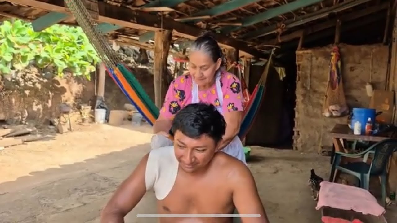Es la mejor sobadora de el salvador