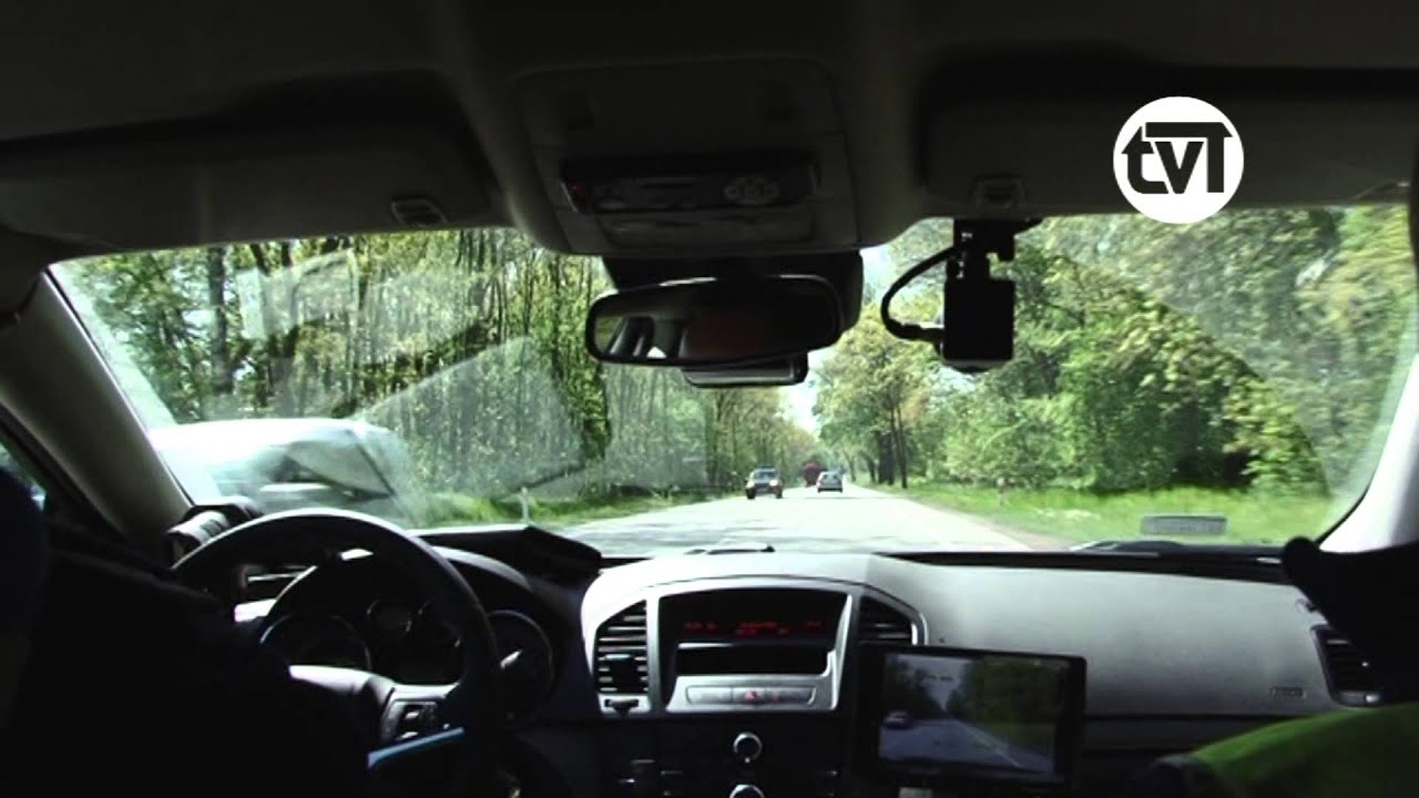 Z kamerą w nieoznakowanym radiowozie. Sprawdzaliśmy, jak na drogach radzi  sobie nowy opel