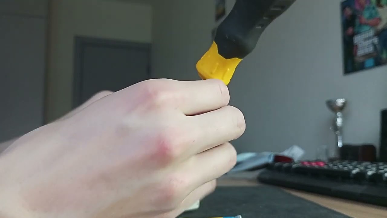 Nokia 3100 Замена толкателя кнопки включения и вибромотора / Replacing the power button pusher
