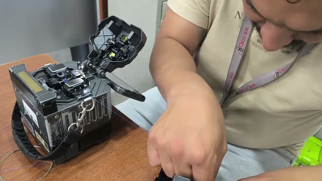 Preparacion de fibra optica parareaalizar fusion