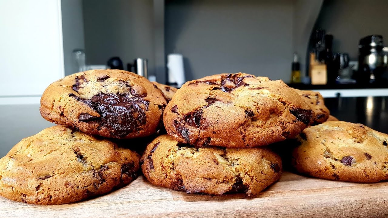 The most CHEWY Chocolate Chip Cookies | Nolyns Kitchen