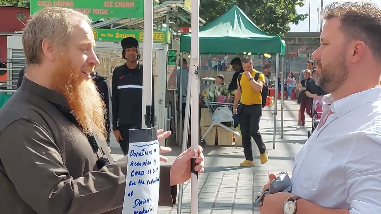 Tell Me About It, English Man Wants To Move To Arabia! Ysusf And Visitor Speakers Corner Sam Dawah