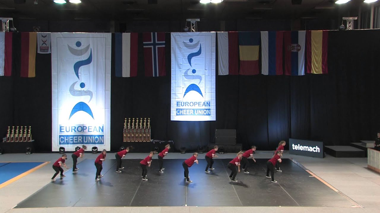 ECC 2015 - SHDT - Ladies (&Scaron;D Pom-Pon 2000, SI)
