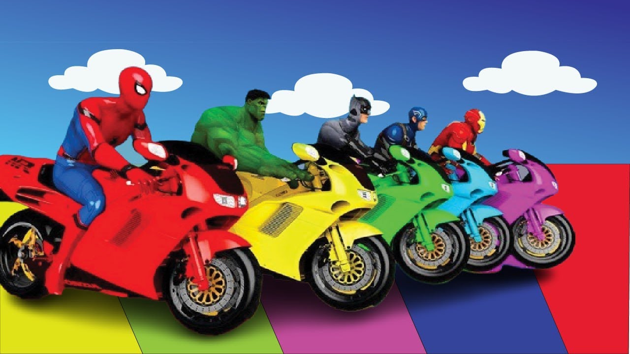 الأبطال الخارقين على القضبان دوامة قمع جسر - SPIDER-MAN!on Motorcycle in Spiral Bridge Stunt Ride