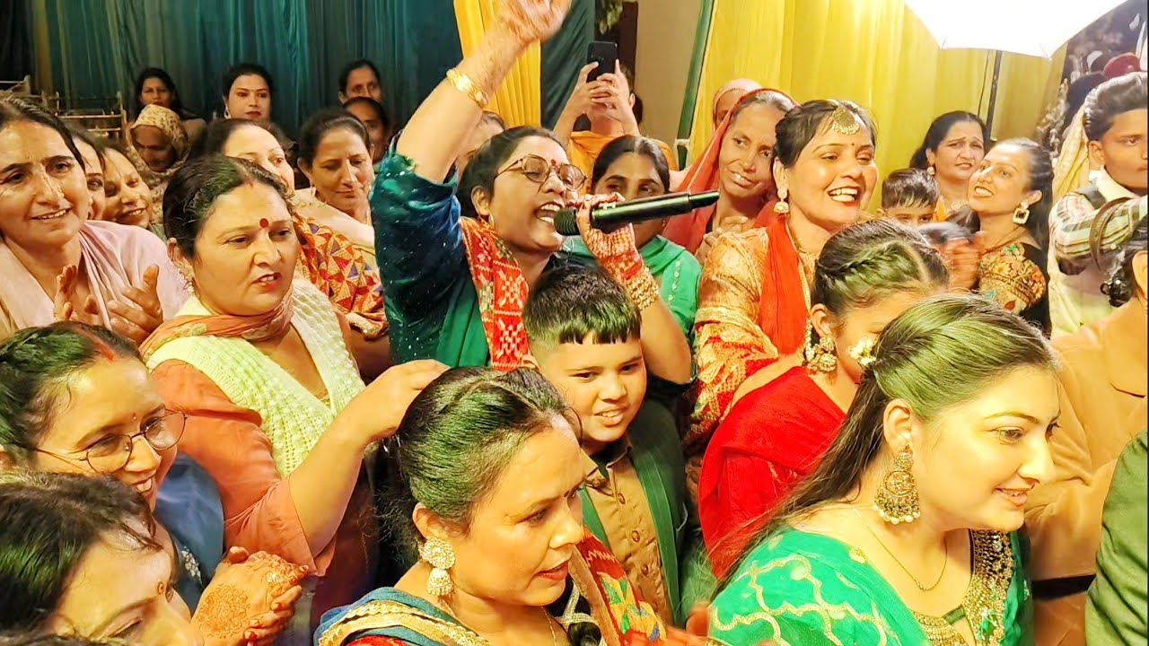 ਜਾਗੋ- ਨਾਨਕੇ ਅਤੇ ਦਾਦਕਿਆਂ ਦਾ ਮੁਕਾਬਲਾ #jago #punjabiculture #boliyan #boliyaan 
