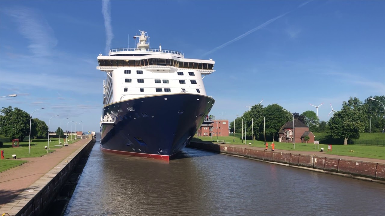 Spirit of Discovery erreicht Emden