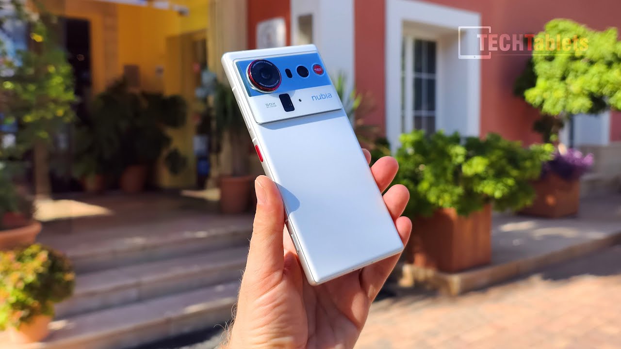 Nubia Z80 Ultra Reivew The 35mm SD8 Gen 5 Ultra Flaghip?