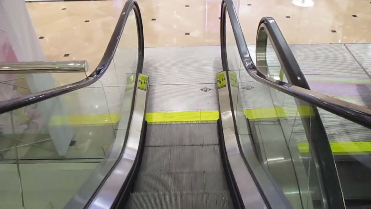 HAPPY 4TH!!! *RARE* O&K RTV-TE & OTIS Double-File Escalators @ Dillard's | Beachwood Place