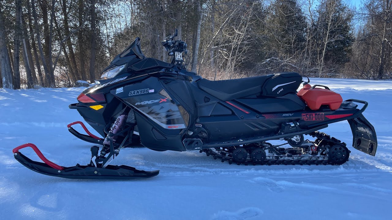 Установка зеркал на снегоход Skidoo MXZ-X 2018 года.