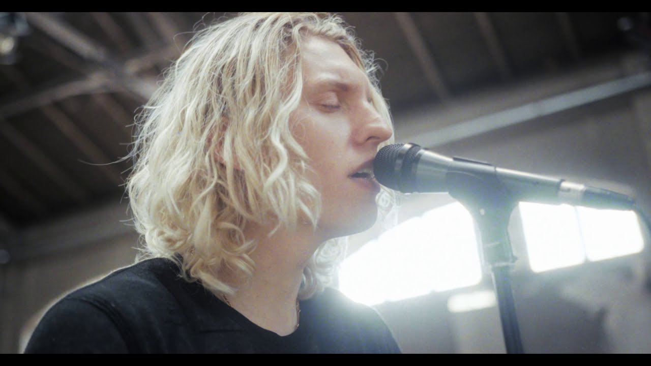 Mattias Kolstrup & Liberty - 1988 (Official Music Video)