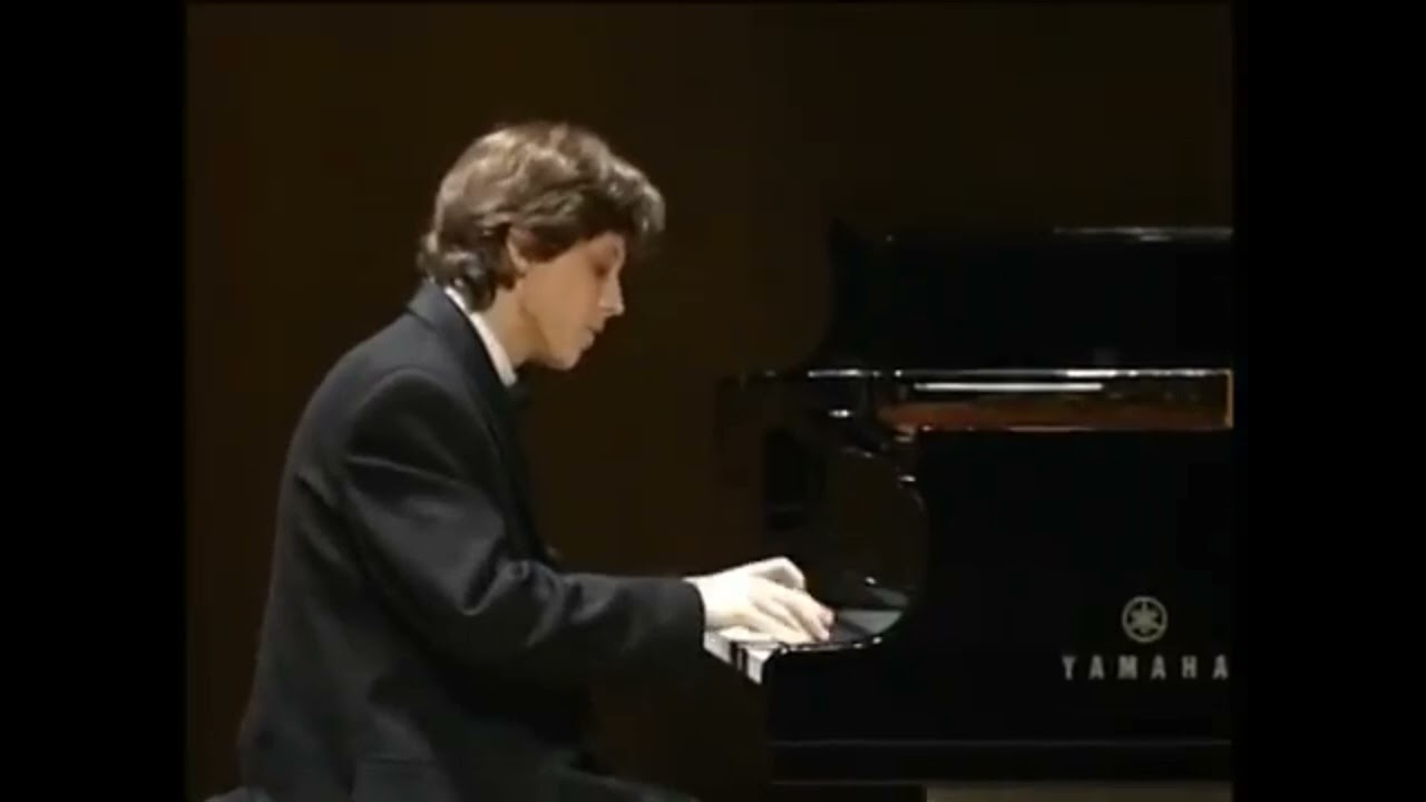 Rafał Blechacz - Liszt Hungarian Rhapsody No. 10 in E major, S.244/10