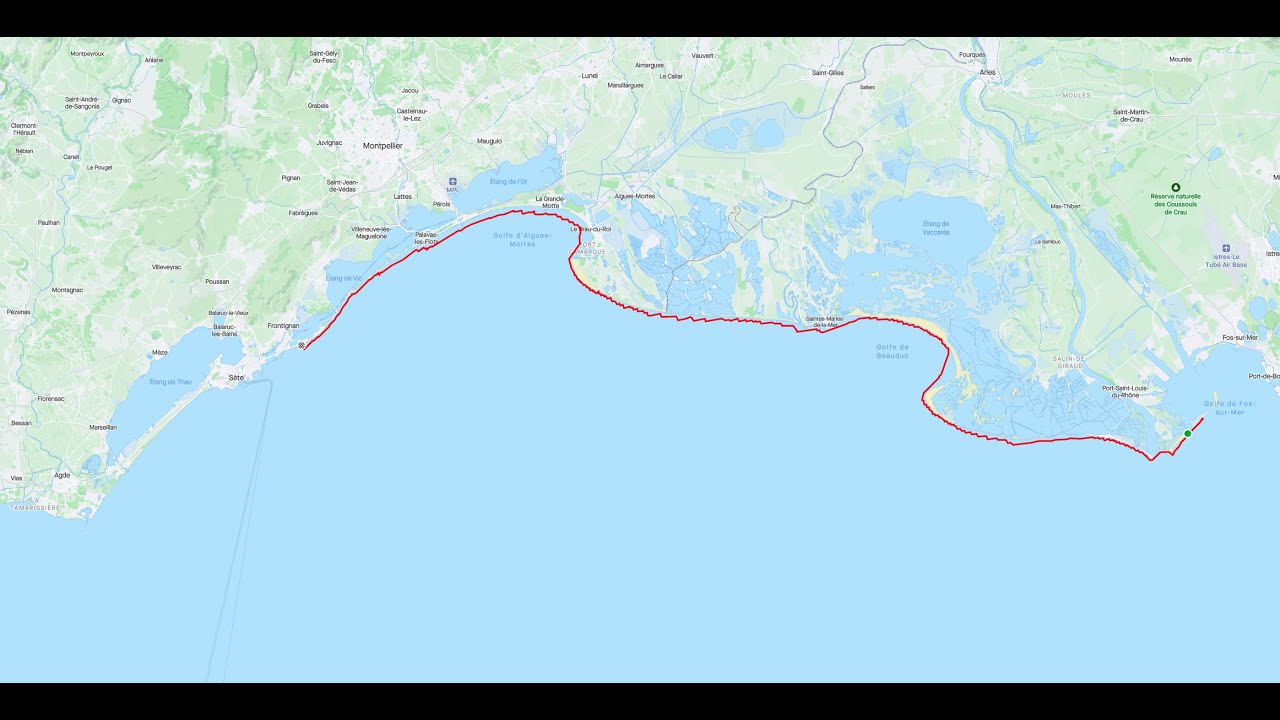Long distance kitesurfing downwind outing - 137km in the south of France