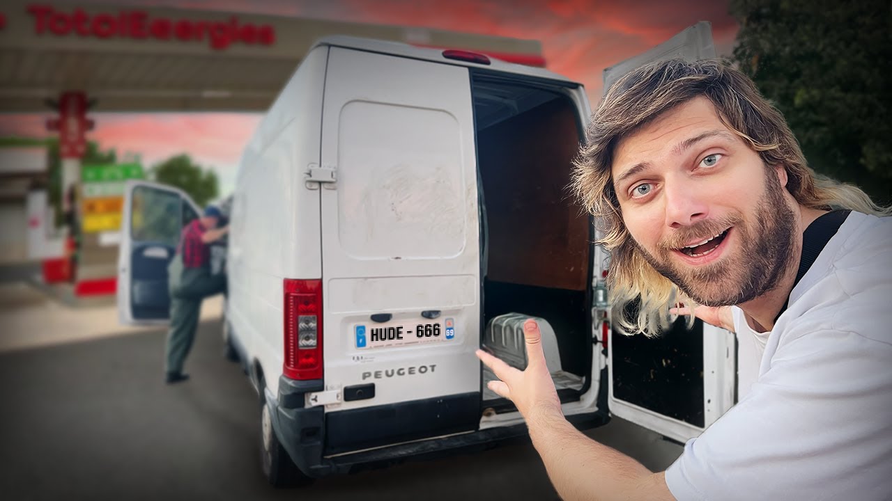 Je me cache dans la voiture d’un inconnu