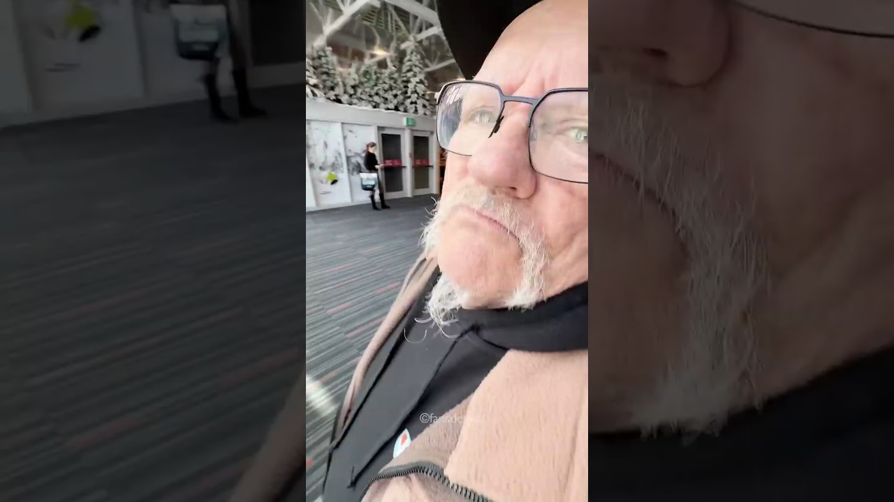 Soundproof Box prank with Grandpa 😂 ( _@fansdetacu )