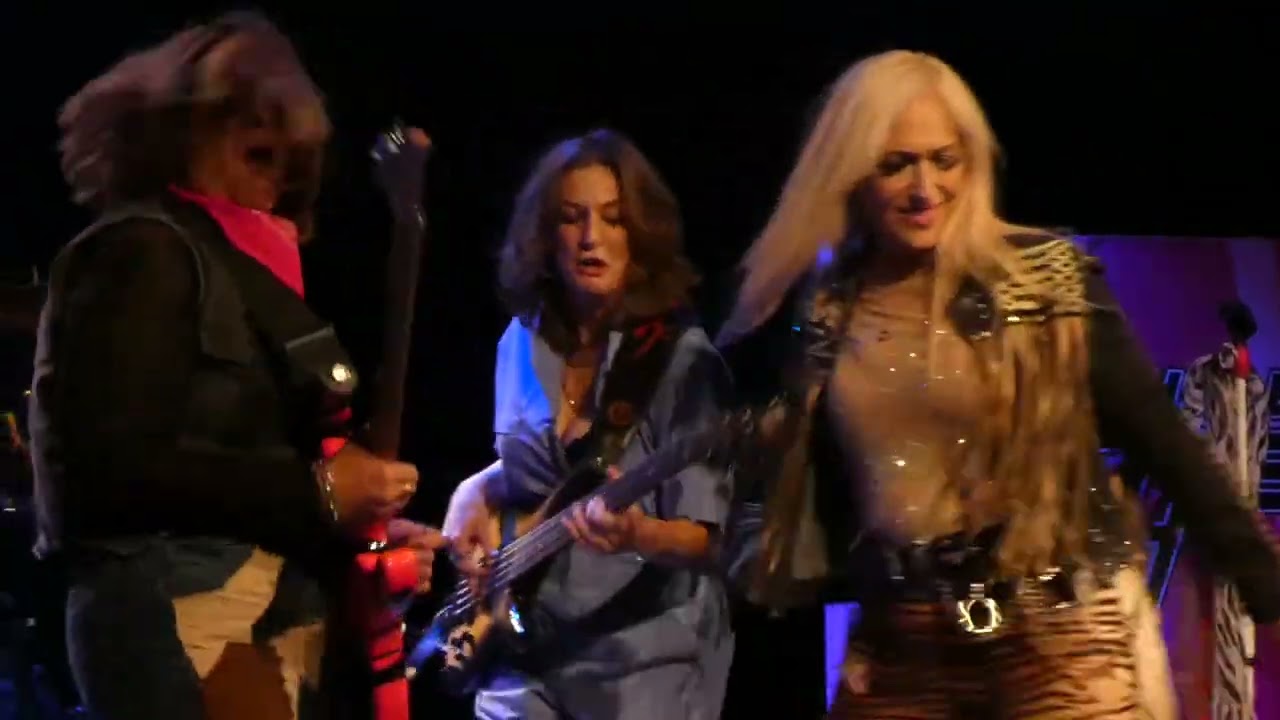 Femme Halen covers Van Halen’s early years
