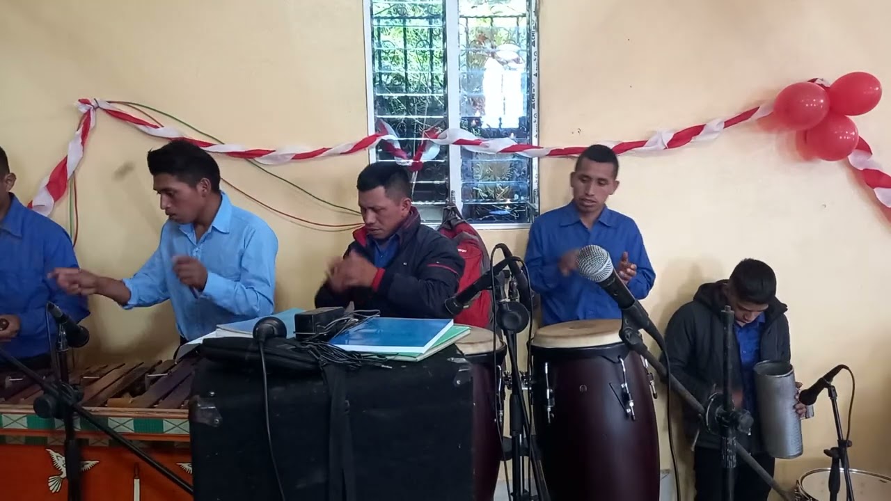 Ministerio de alabanza La Nueva Luz desde la aldea valli Barrillas cantos en Quanjobal