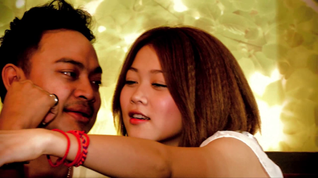 01- គូច្រណែន ។ (ដោយ៖ ហេង ពិទូ Heng Pitu ). Smart Call Tune: SMS 400065 sent to 855