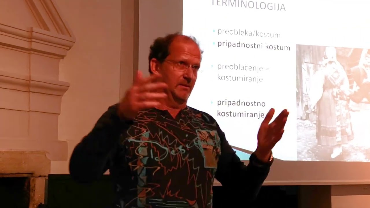 dr. Bojan Knific: Fenomen »narodne noše«