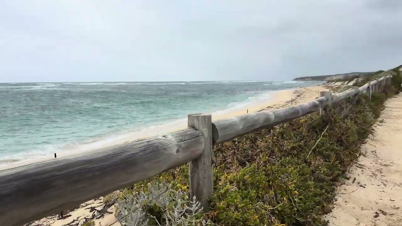 Walking the beach track from Gnarabup to Margaret River #australia 