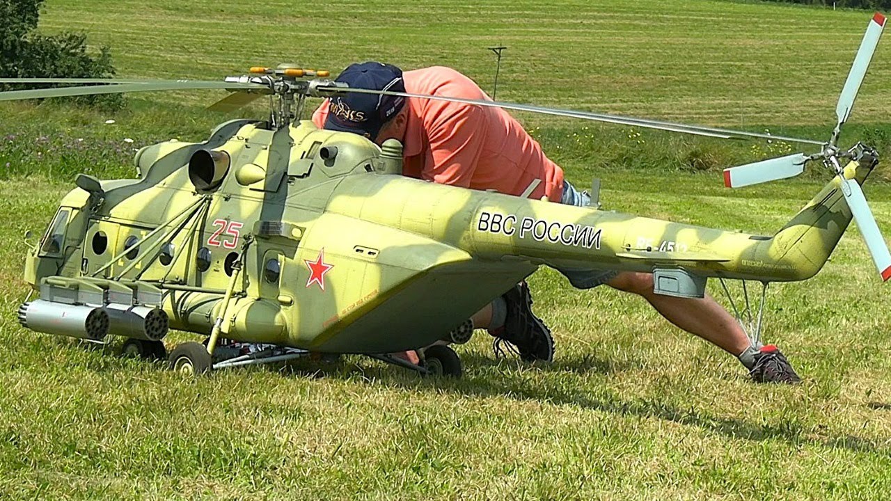 Massive SOVIET RC GUNSHIP Goes Airborne / Mil Mi-17 