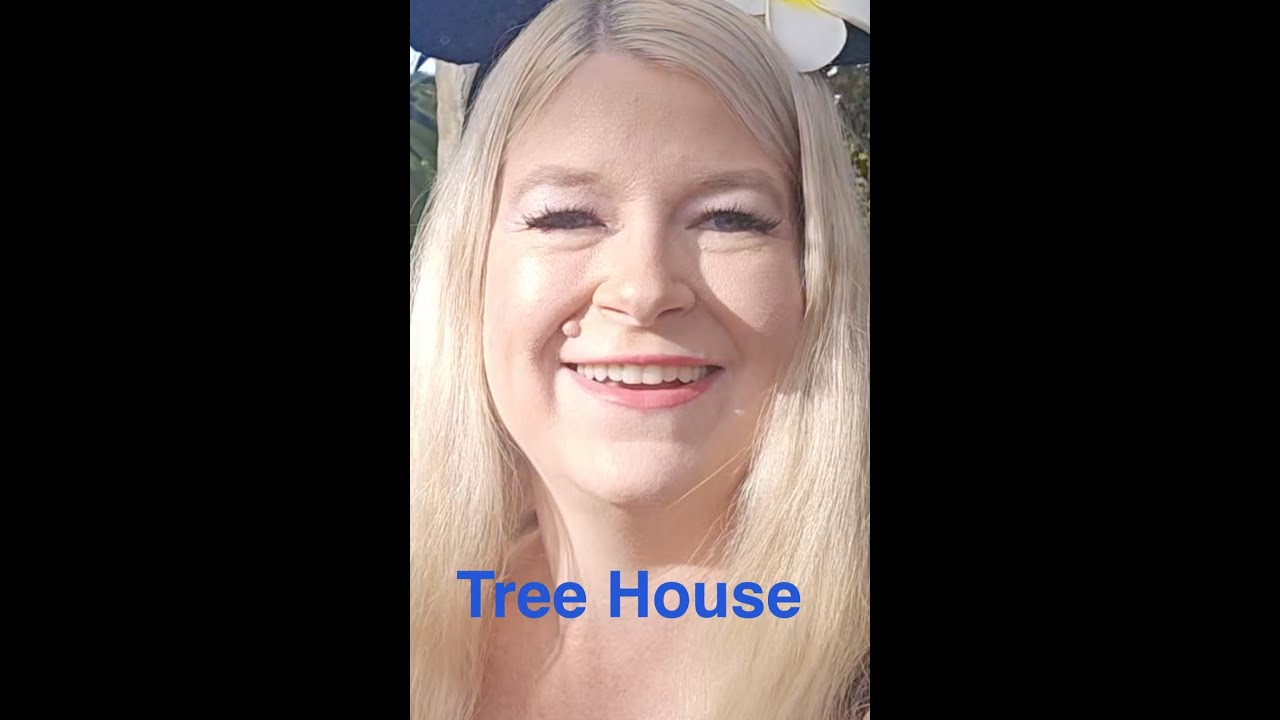 Disneyland Adventure Land Tree House Inspired by Swiss Family Robinson #treehouse #disney 