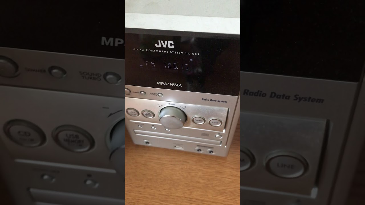 Jarig 38 jaar gefeliciteerd door John Schaap Bingo FM RTV Utrecht.
