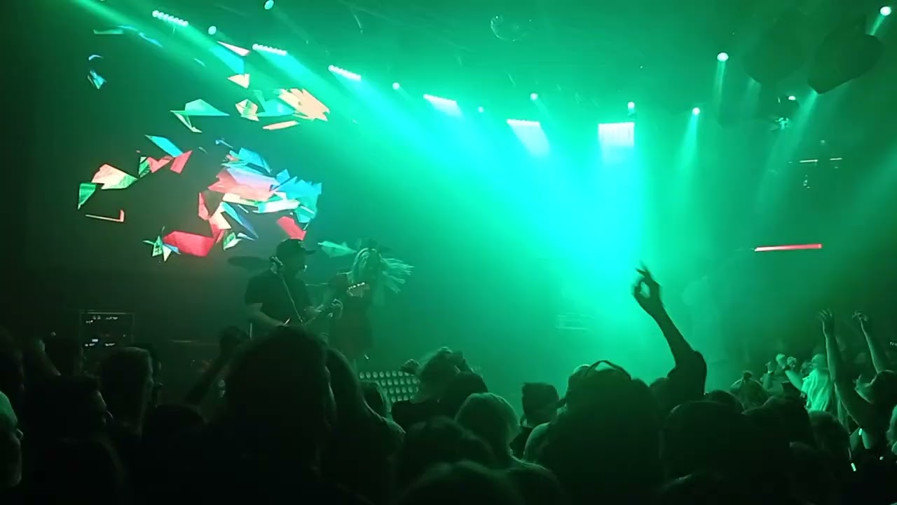 Skyline - Fairytale Teller (Lucerna music bar 1.12.2022)