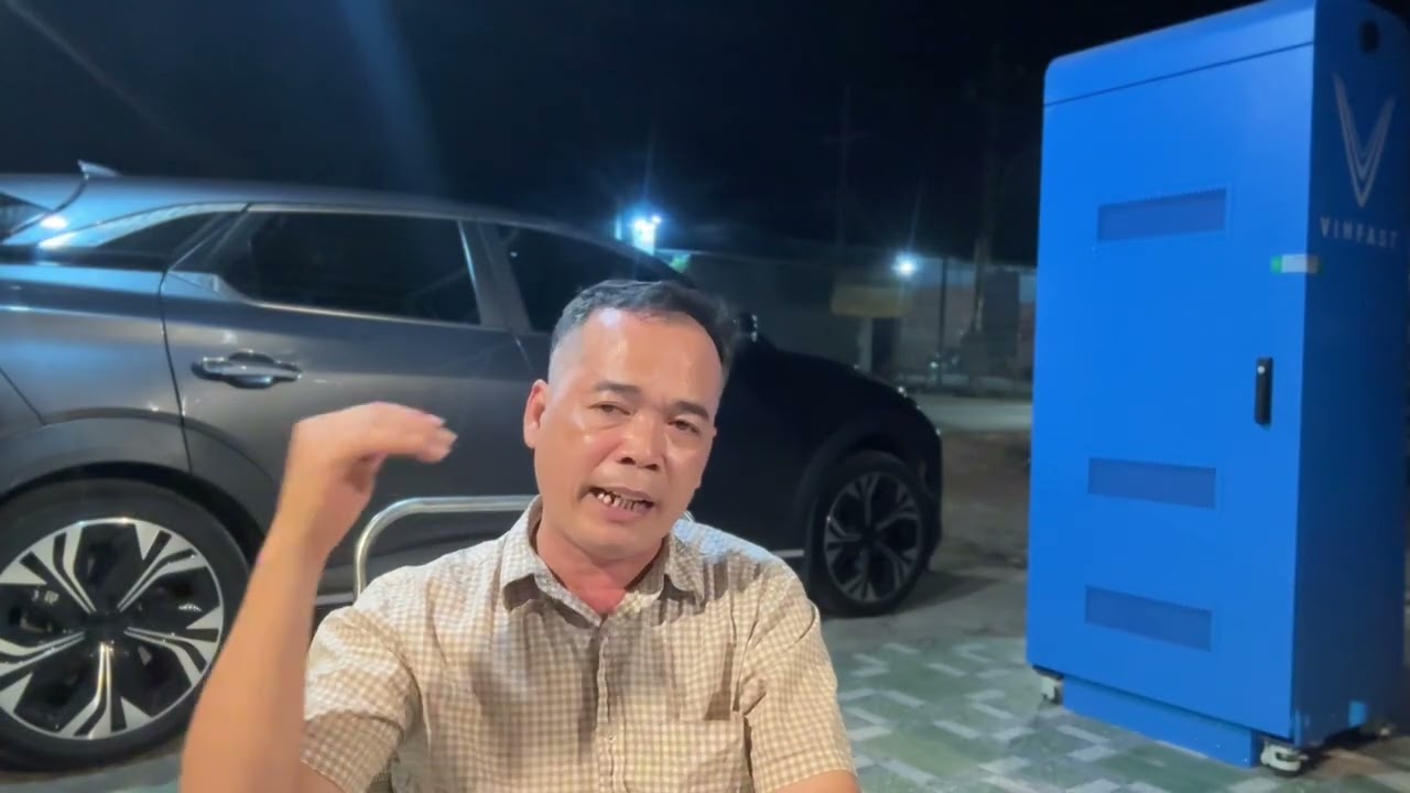 Xe điện đi 8 năm: Hết bảo dưỡng, lỡ hư pin 100 triệu có đáng lo?