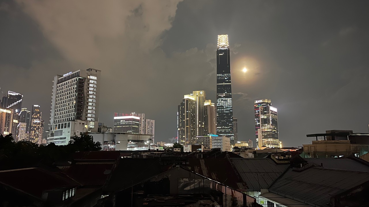 LIVE: Exploring Jalan Pudu Night Street Food in Kuala Lumpur – Authentic Glutton Street Vibes! 🔥🍜