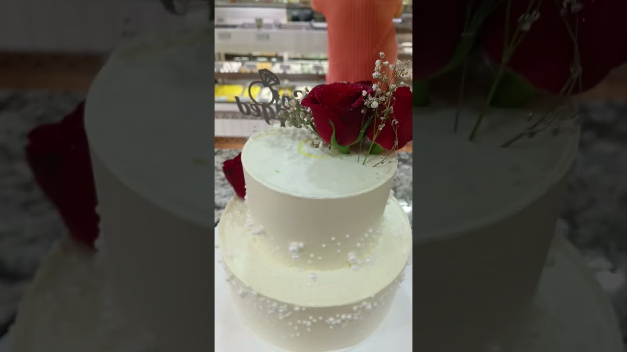 Engagement cake 