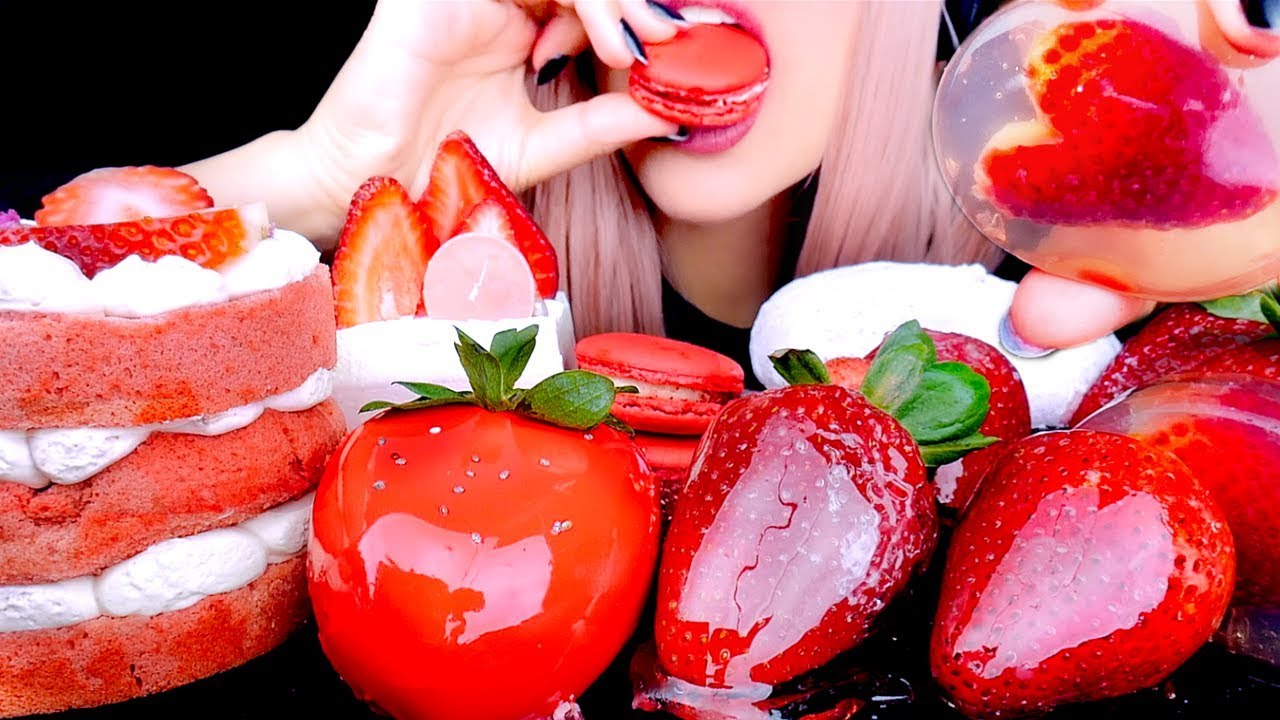 ASMR STRAWBERRY GIANT MOCHI, Cake, Tanghulu, Macarons, Jello | Eating Sounds 먹방