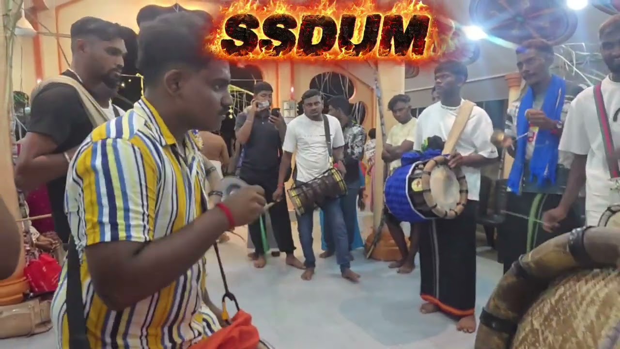 Murugan songs  urumi  SRI SANDI DEVI URUMI MELAM MELAKA 
