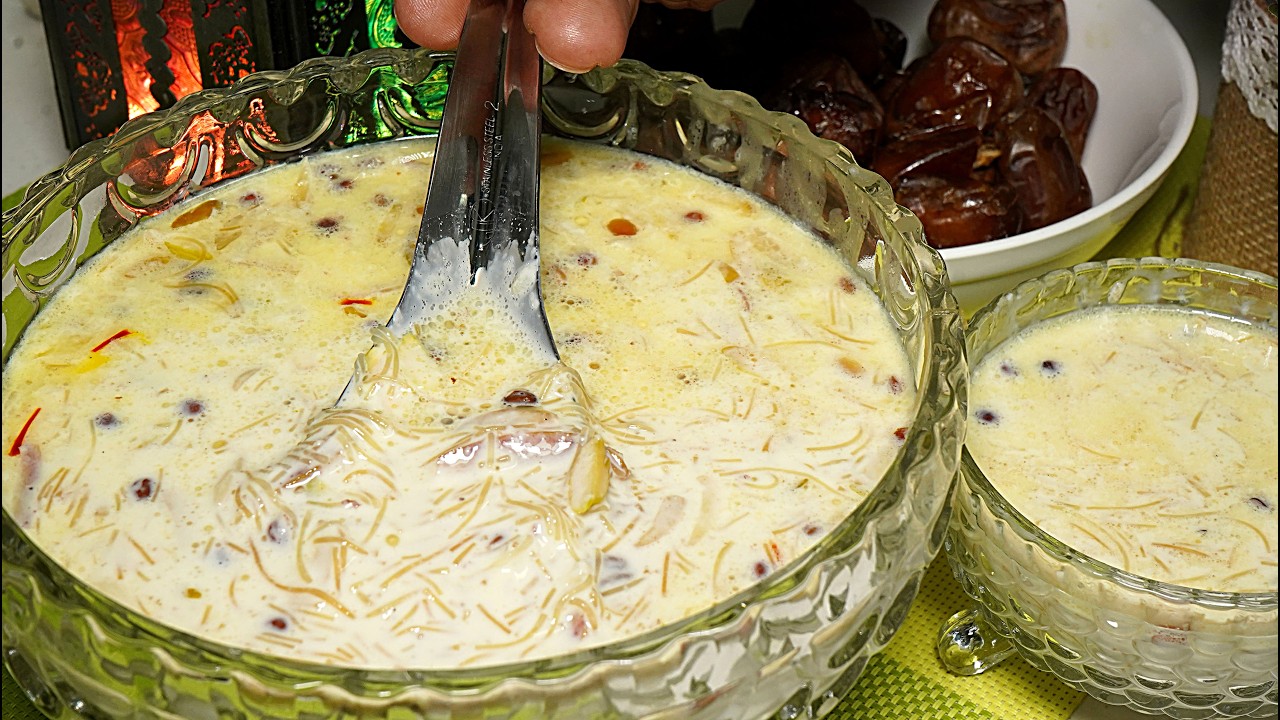ईद स्पेशल शीर खुरमा की रेसिपी Eid Special Sheer Khurma Recipe by Smiley Food | Ramzan Dessert kheer