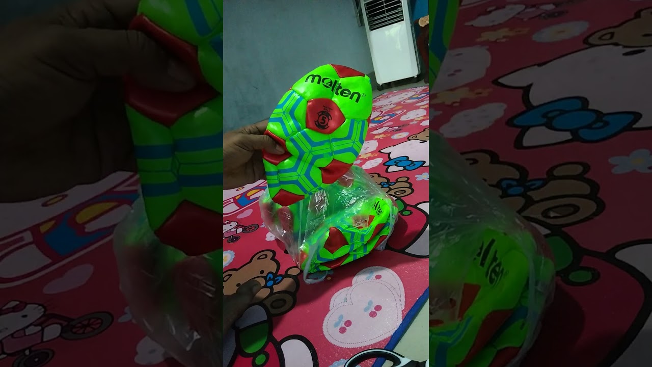 membuka paket