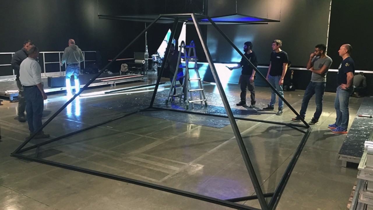 3D Holographic Pyramid 4x4mt ideastech.it