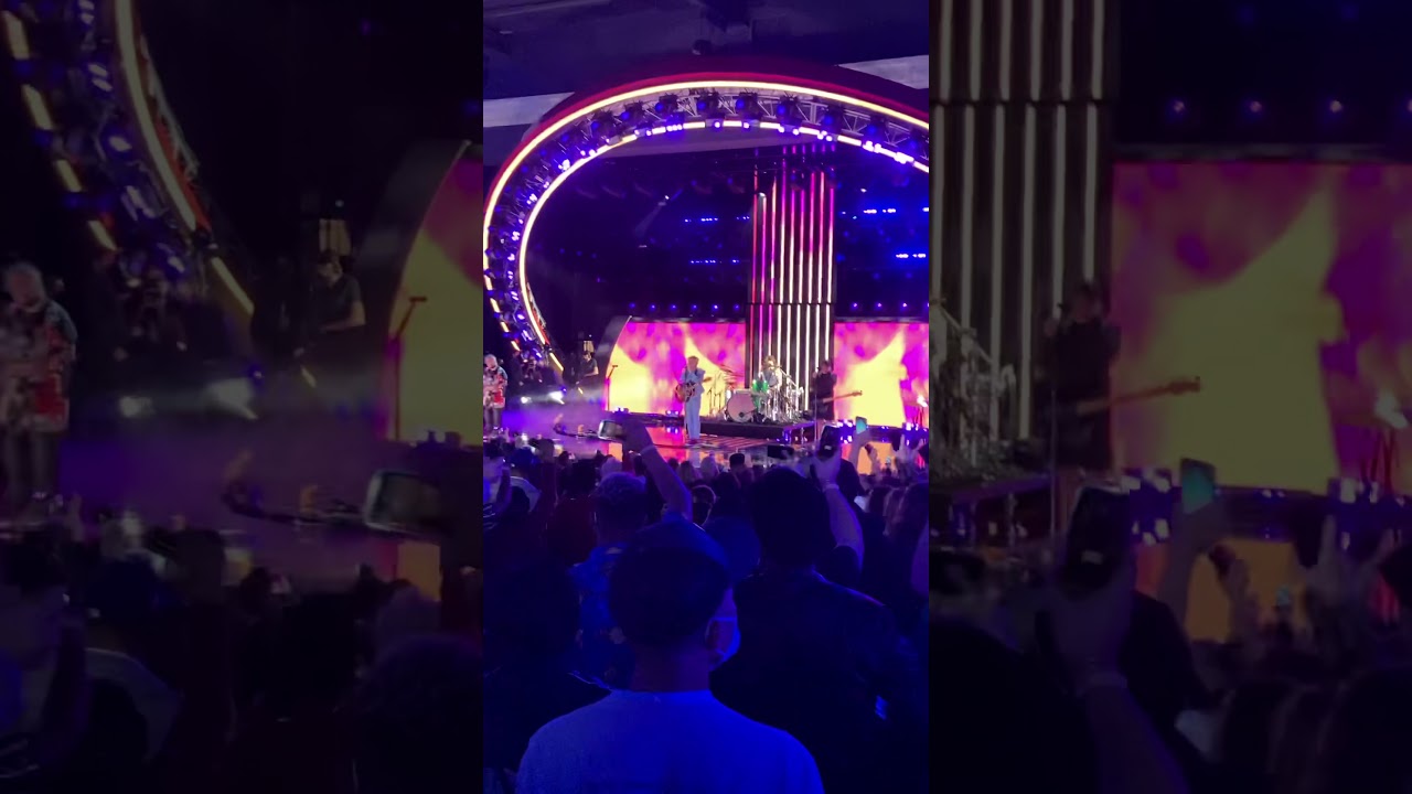 5 Seconds of Summer - Ghost Of You Live @ Global Citizen