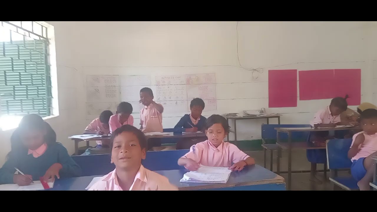 नागपुरी में बच्चों संग बातचीत। 