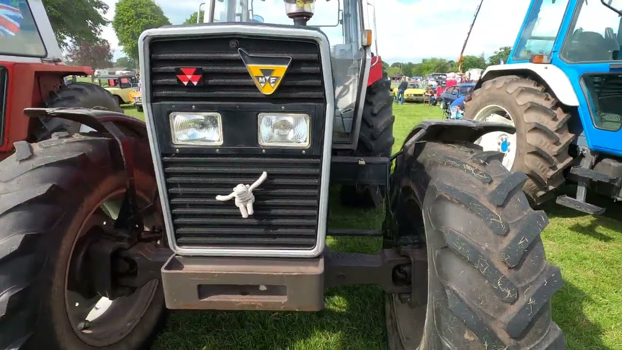 1992 Massey Ferguson 399 12/12 4x4 6.0 Litre 6-Cyl diesel Tractor (103 HP) at Shropshire County Show