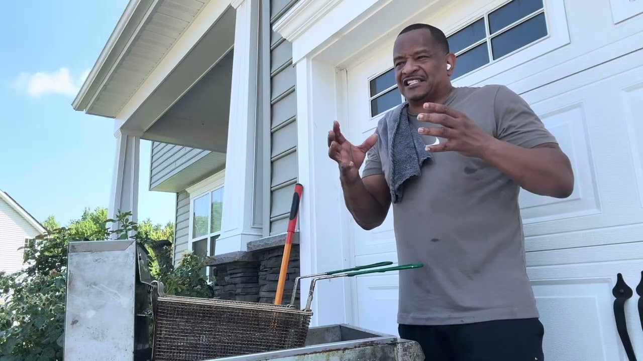 Twice fried chicken wings w/heat culture 