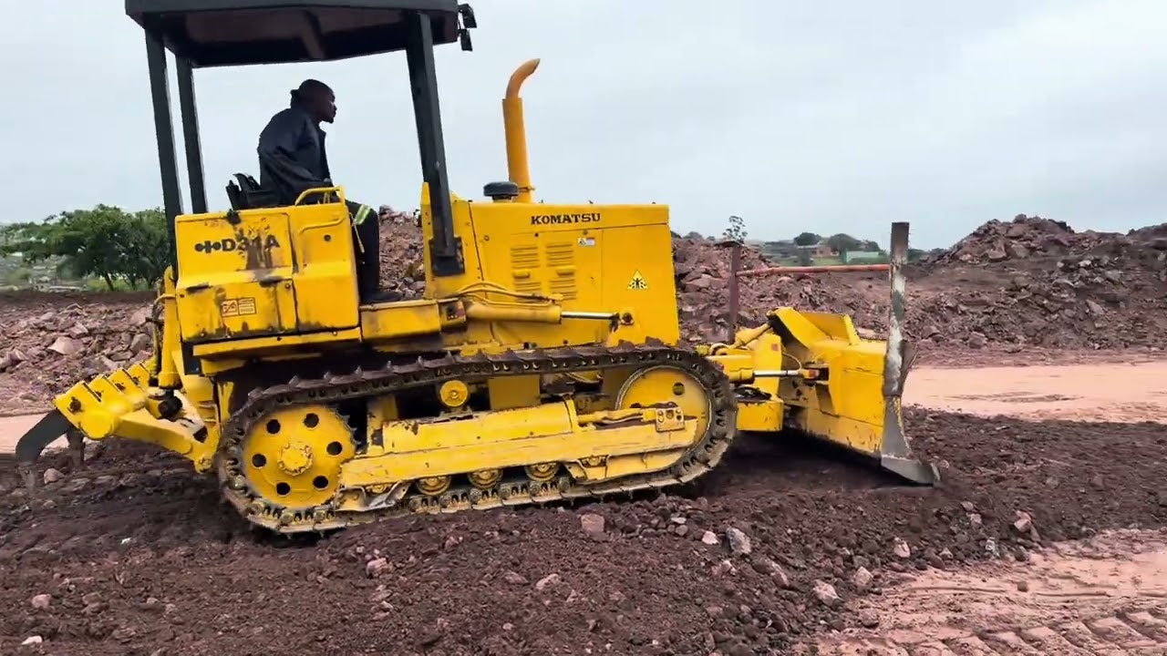BEFORE & After Komatsu D31 Bulldozer rebuild! #bulldozerofficial #bulldozer #komatsu #rebuild 